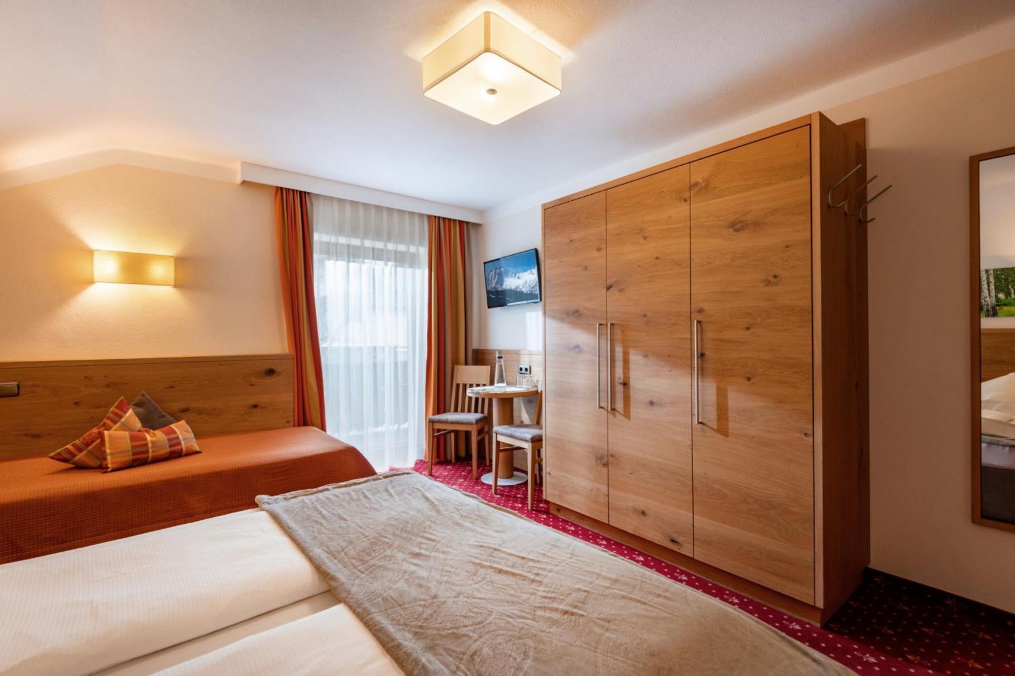 Hotel Garni Birkenhof Mayrhofen Εξωτερικό φωτογραφία